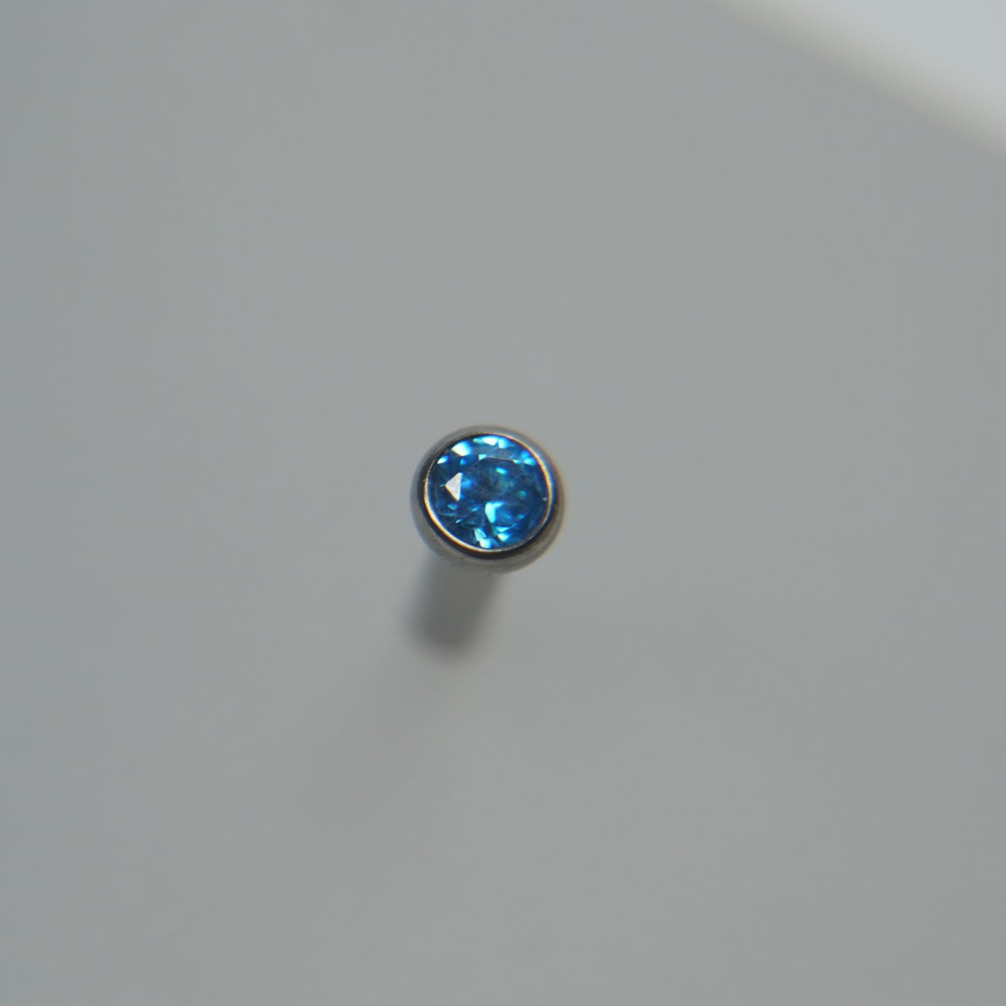 Labret Ponto de Luz Colorido