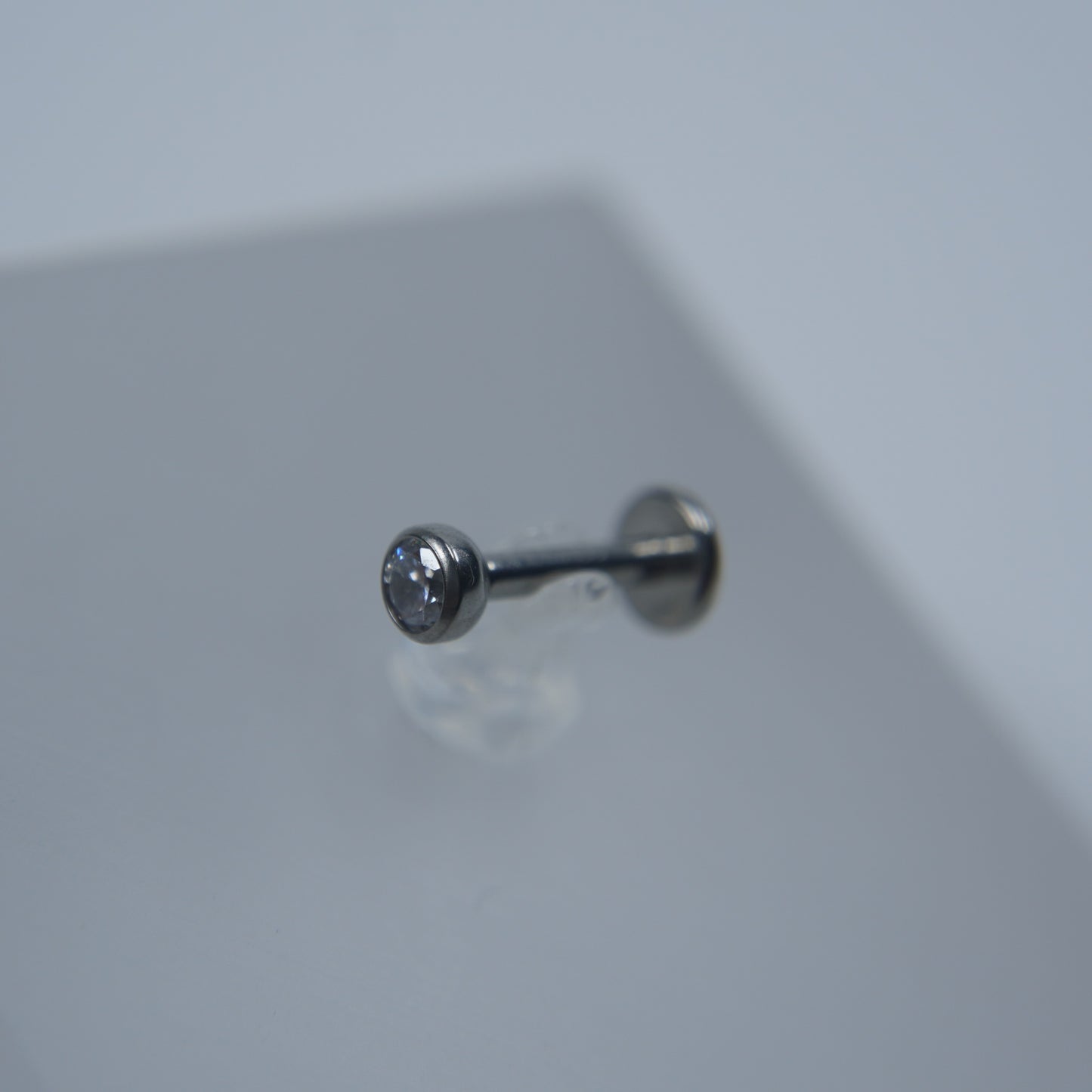 Labret Point of Light