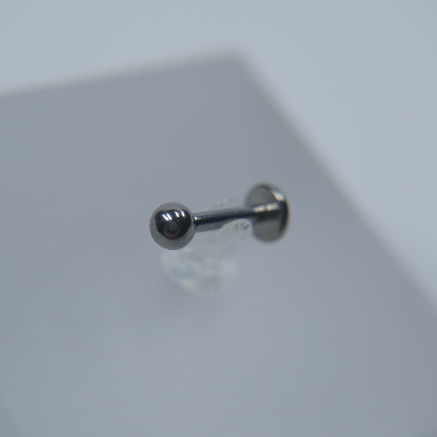 Traditional Labret