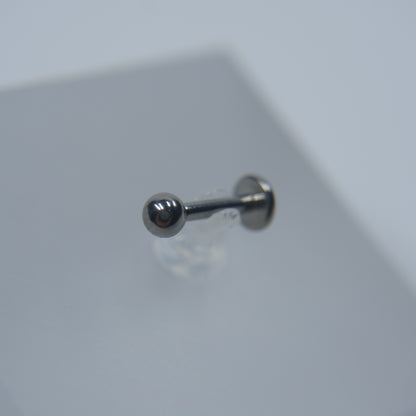 Traditional Labret