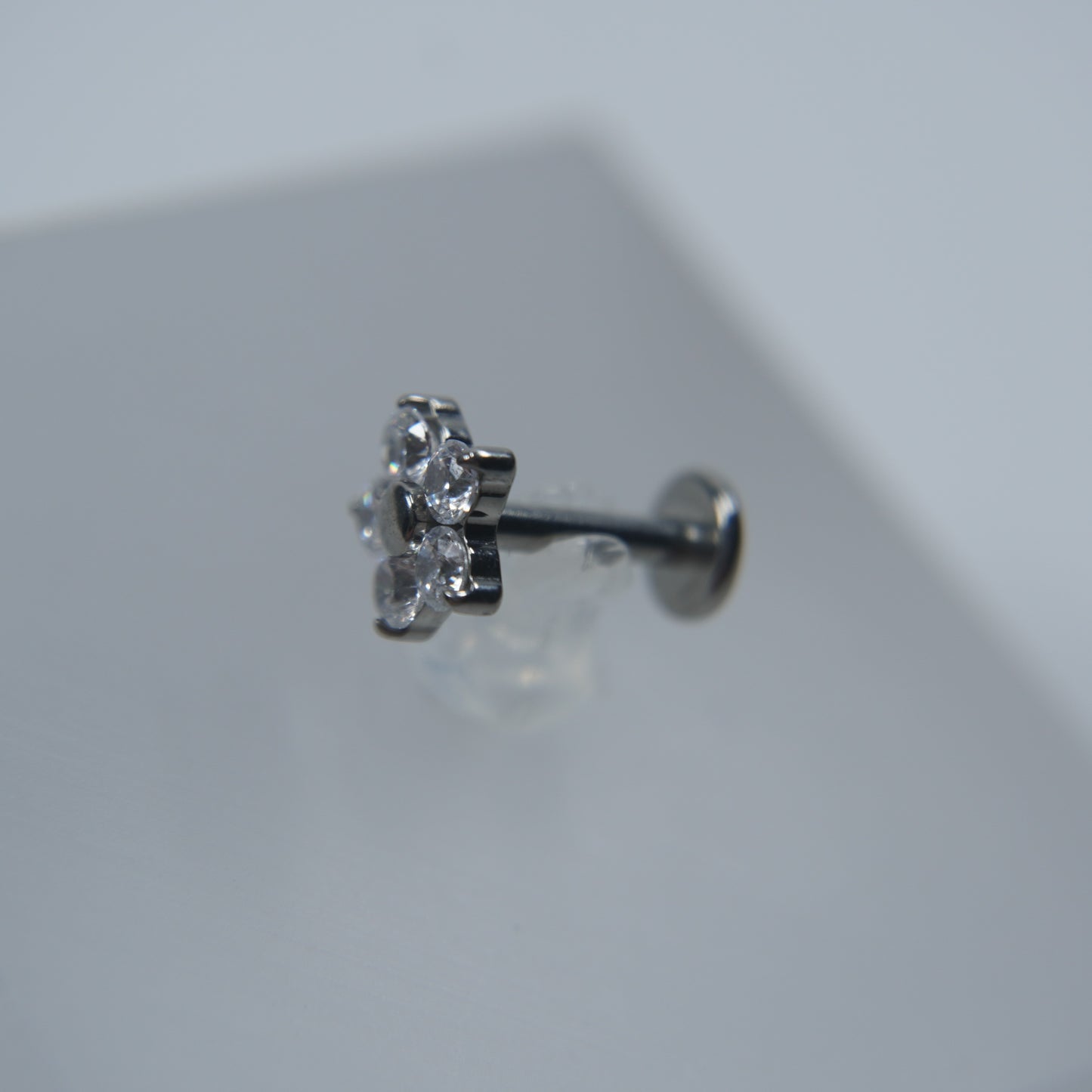 Zirconia Flower Labret