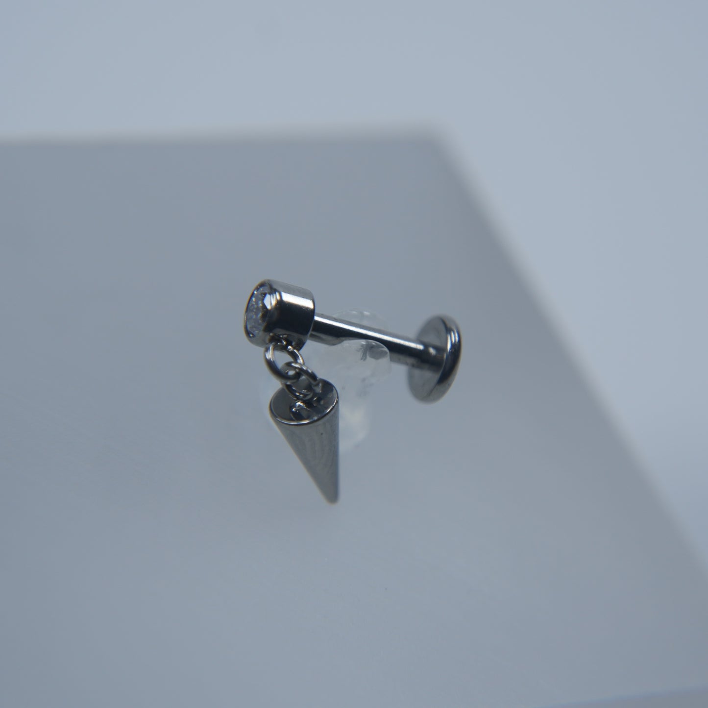 Labret Ponto de Luz com Pingente