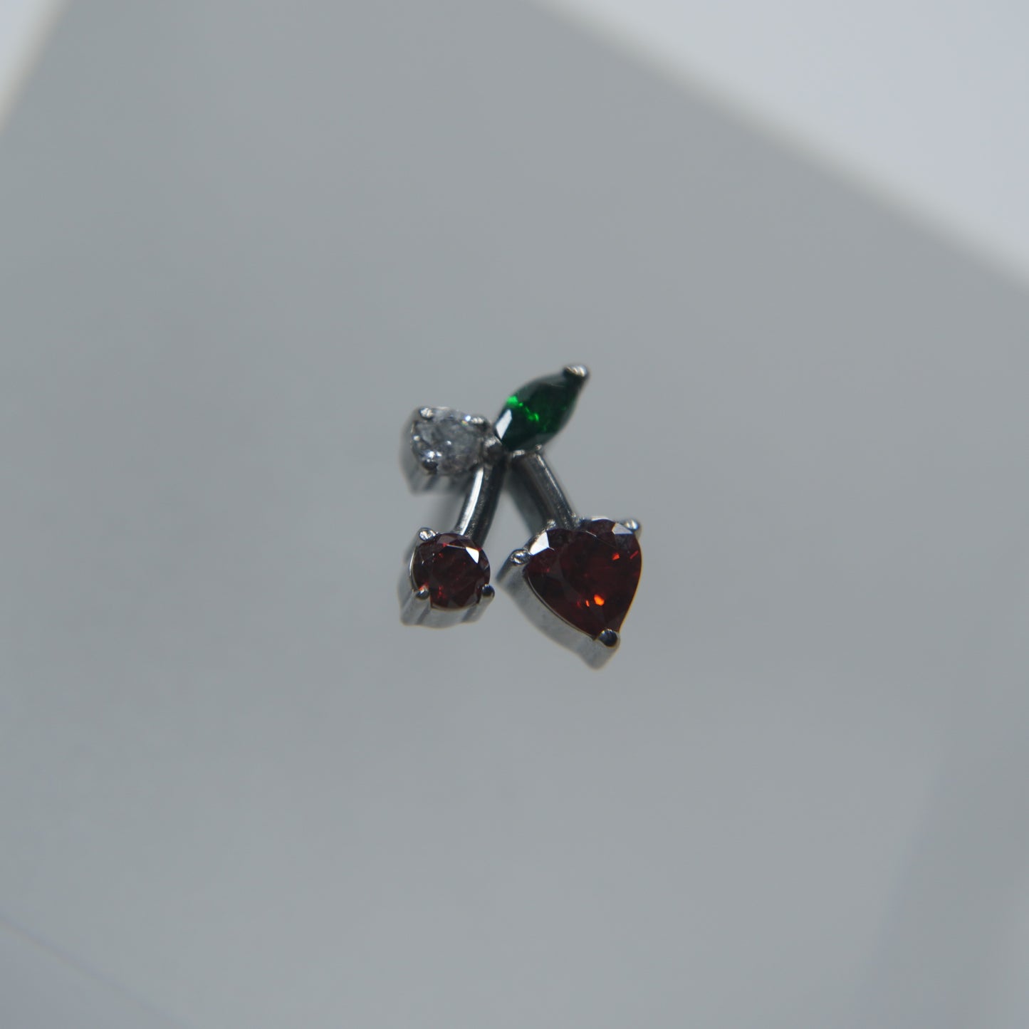 Cherry Labret